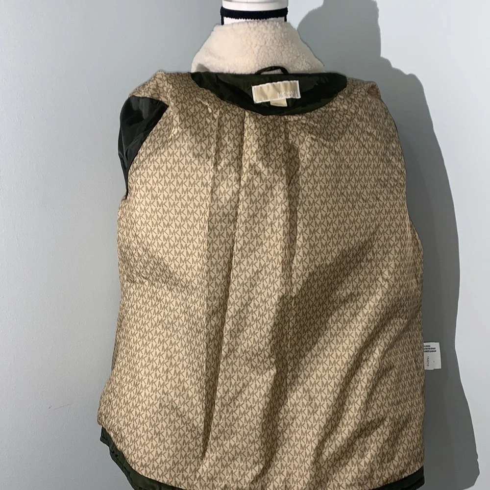 MICHAEL KORS Women's Quilted Jacket Size M. Olive Green Faux Fur Sherpa … - Picture 6 of 11